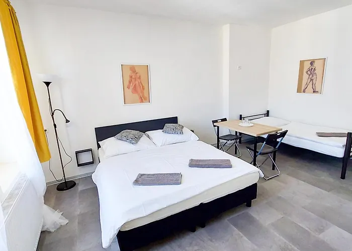 Spacious Room E1