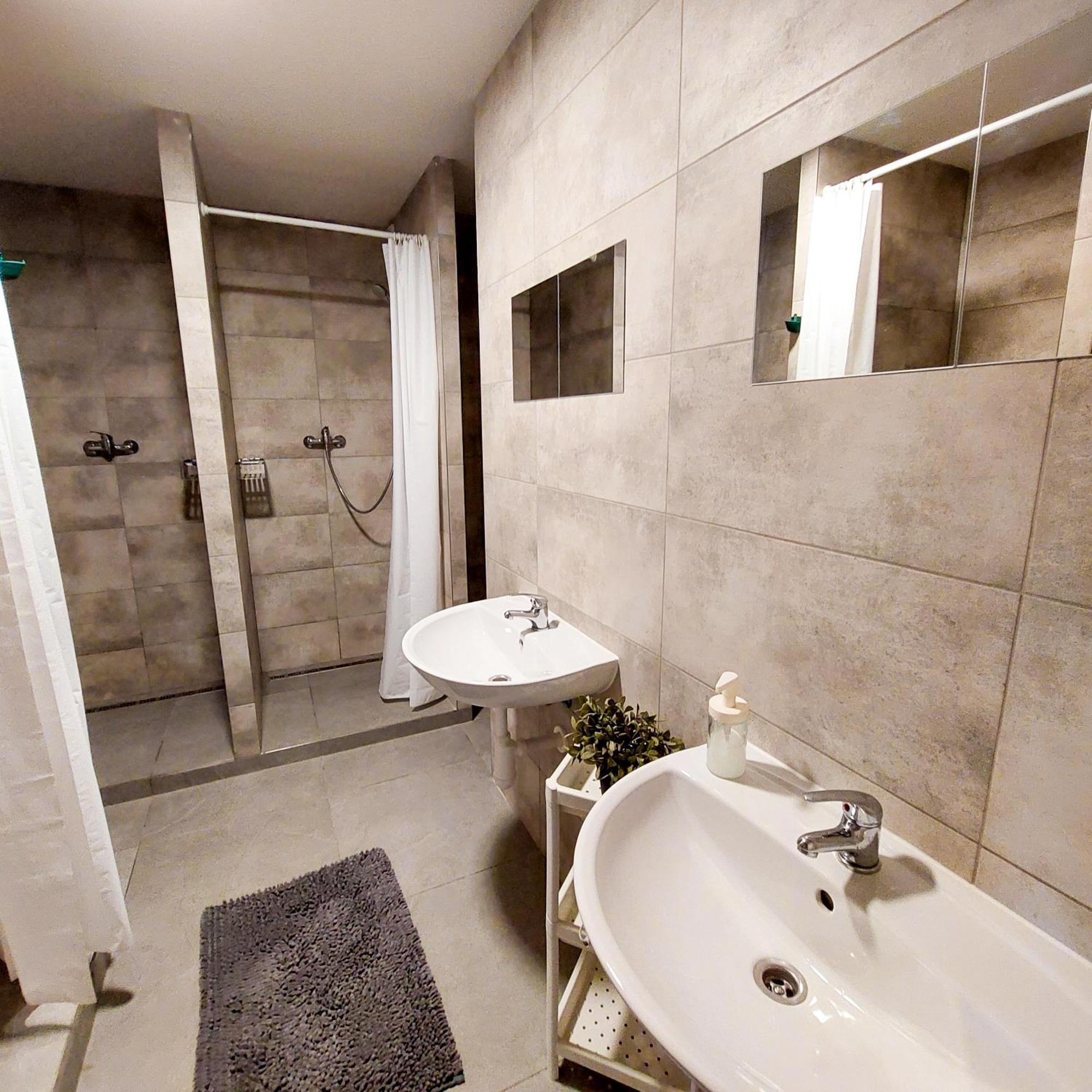 Privatunterkunft Spacious E1 Prag